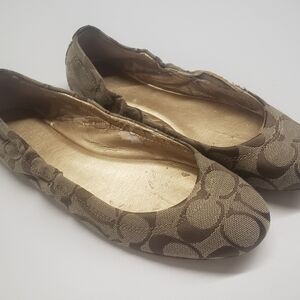 Coach flats